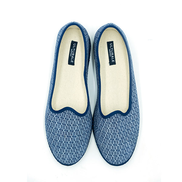 Furlane blu con pattern Ulturale bianco e bordo blu