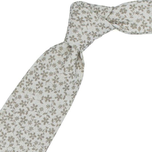 Cravatta bianca con fiori beige