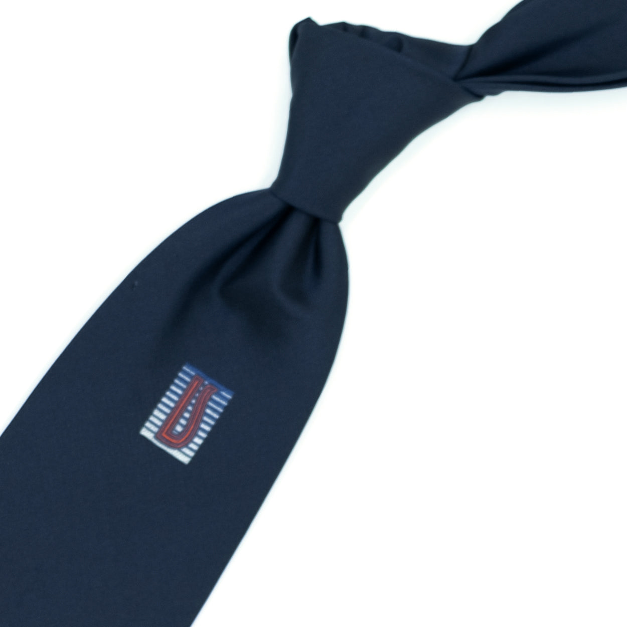Cravatta blu con logo Ulturale rosso al sottonodo