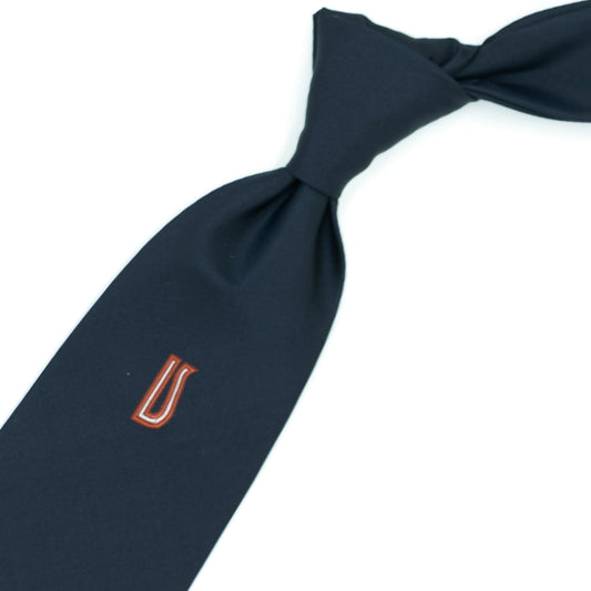 Cravatta blu con logo Ulturale in rosso, arancione e bianco al sottonodo