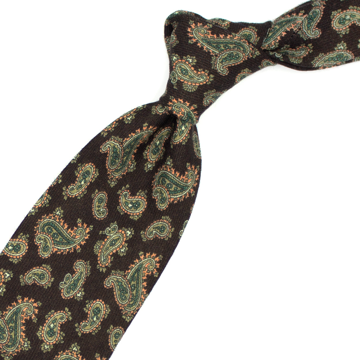 Cravatta marrone con paisley verdi